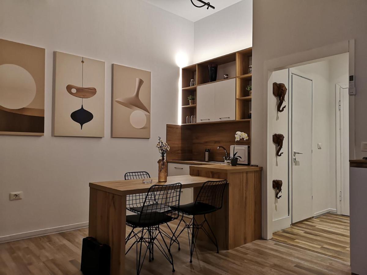 Apartment New Modern In The Center Of *