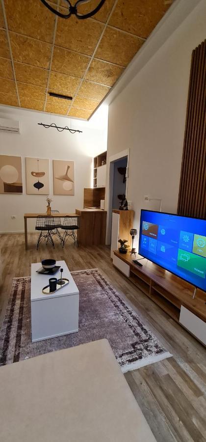 Apartment New Modern In The Center Of *