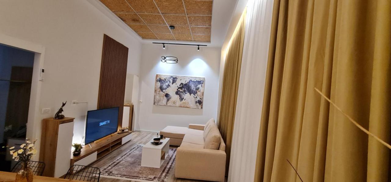 Apartment New Modern In The Center Of *